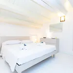 Seachilly House By Ortigiaapartments *